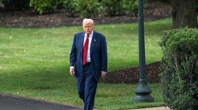TRUMP ESTUDIA CON GABINETE OFENSIVA INTENSIFICADA CONTRA IRÁN