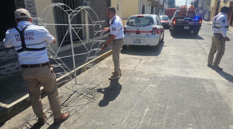 RETIRAN APARTADOS DE ESTACIONAMIENTO EN COATEPEC