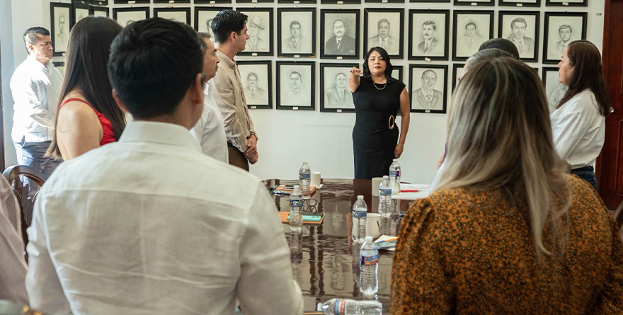 MARIEL LÓPEZ SE INTEGRA AL CABILDO DE COATEPEC