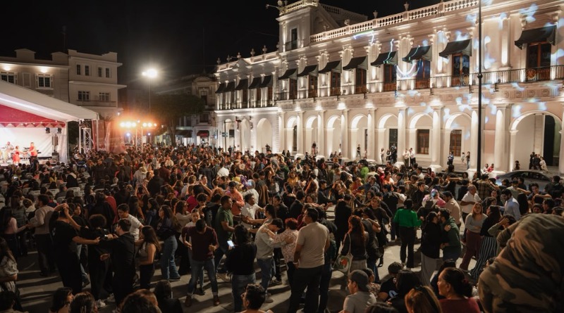NOCHE DE SONES CUBANOS Y LA SALSA