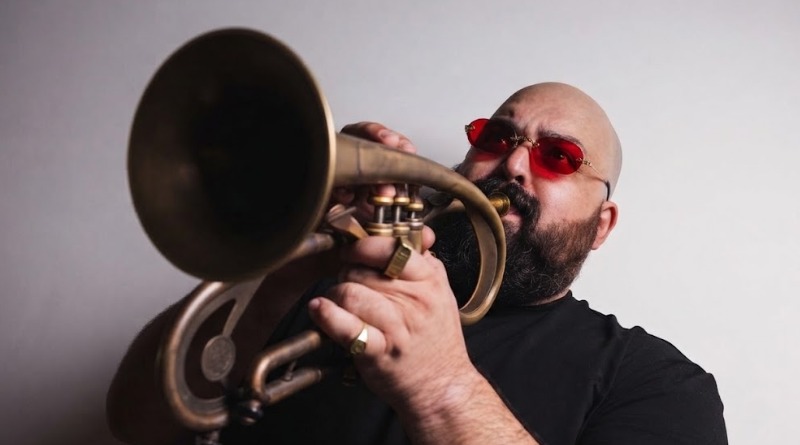 ARTURO DE LA TORRE Y MATT DOE ESTRENAN ‘NYC MEETS GDL’