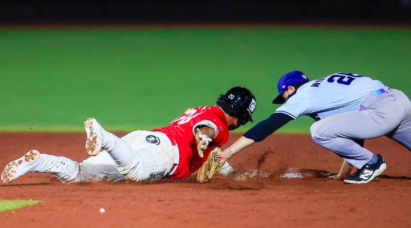 CHARROS TRIUNFA EN EXTRAINNINGS Y EQUIPARA SERIE FRENTE A TOROS