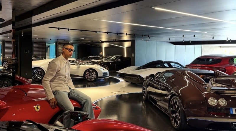 CRISTIANO RONALDO EXHIBE SU VALIOSA COLECCIÓN DE AUTOS DEPORTIVOS
