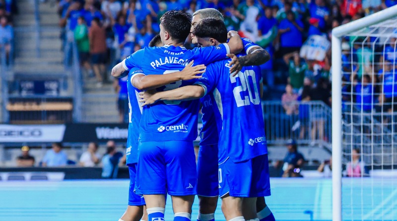 DA PARADELA DECIDE Y CRUZ AZUL GANA EN LA LEAGUES CUP