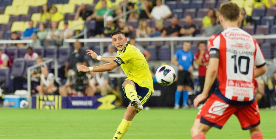 DEBACLE EN NASHVILLE: SAN LUIS POTOSINO ES HUMILLADO
