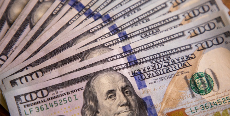DÓLAR EXPERIMENTA SU PEOR SEMANA DE LOS ÚLTIMOS SEIS MESES
