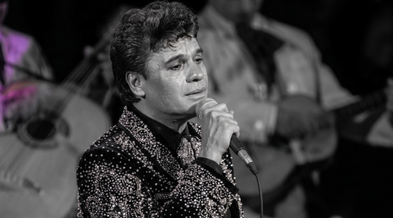 EL BELLAS ARTES SEGÚN JUAN GABRIEL SE REESCRIBE