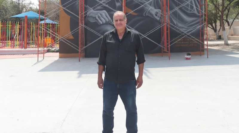 EL MURAL RECIBE A GIGANTES DE LA CULTURA