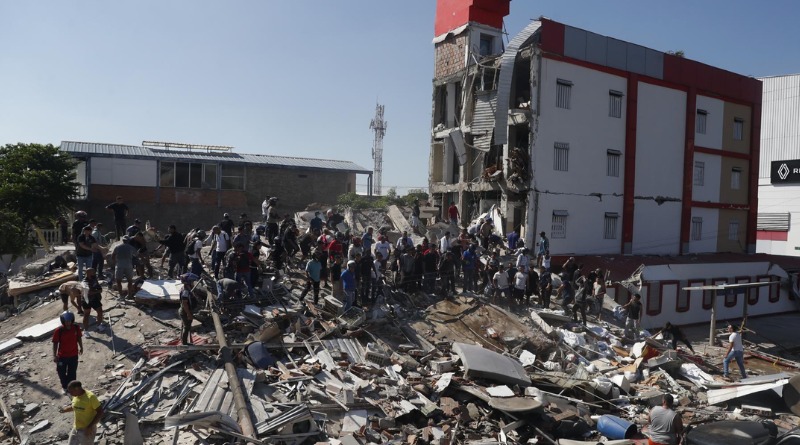 EL TERREMOTO EN COLOMBIA COBRA 265 VIDAS