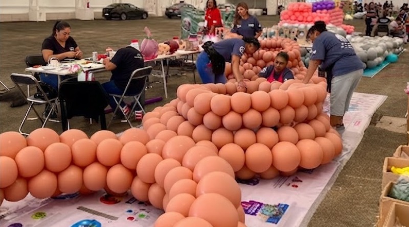 EN ZAPOPAN LANZAN 600 MIL GLOBOS POR RÉCORD MUNDIAL