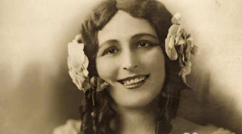FANNY ANITÚA CONTRALTO: SU VOZ VUELVE A SONAR