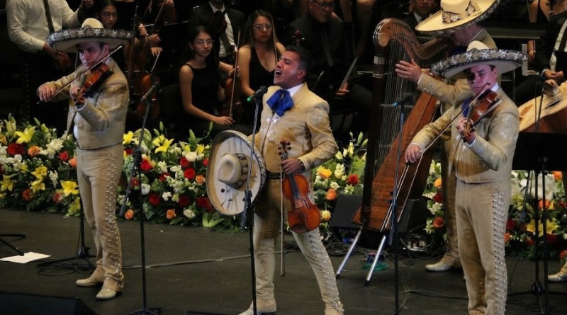 HOMENAJE A LOS ÍDOLOS CHENTE Y JUANGA EN ‘ÍDOLOS DE MÉXICO’