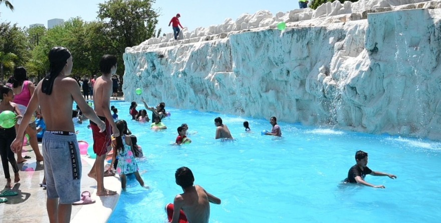 LAS ALBERCAS ALCANZAN 1.2 MILLONES DE PASEANTES