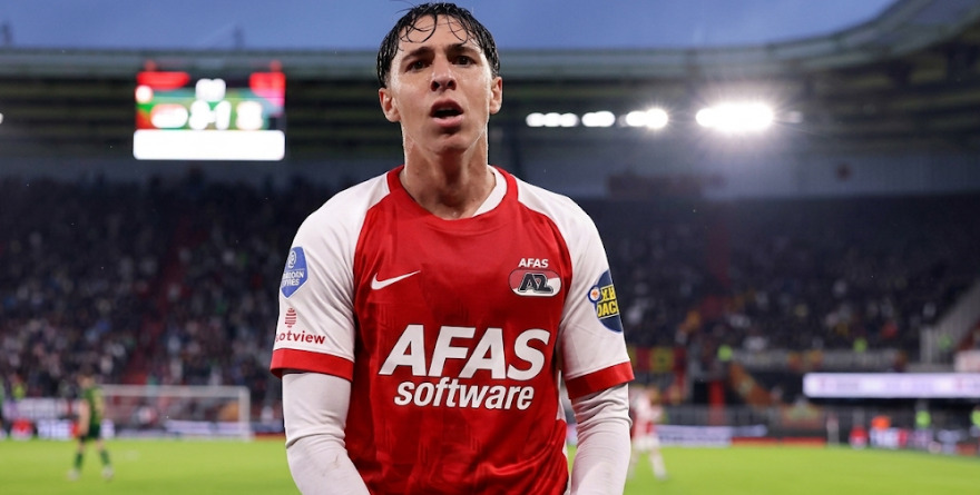 MATEO CHÁVEZ PROTAGONISTA EN GOLEADA CONTUNDENTE DEL AZ ALKMAAR