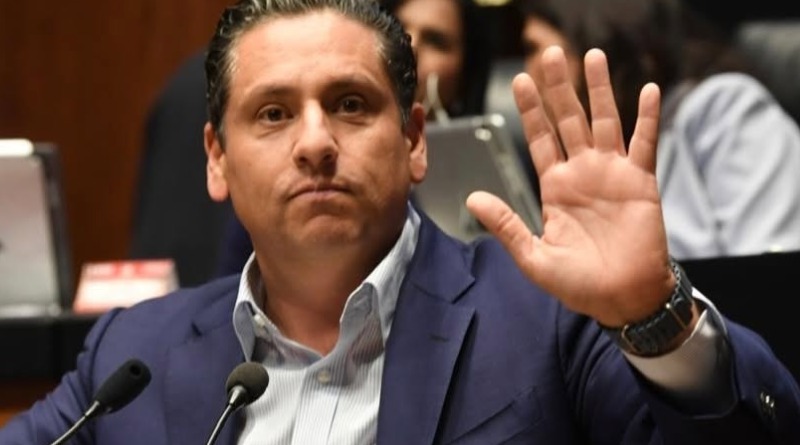 NIÑO DE RIVERA ACUSA A PRESIDENTA DE INTENTAR CONTROLAR MEDIOS