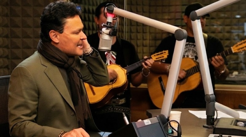PEDRO FERNÁNDEZ SE DOMINGUEA EN SANTIAGO, NL