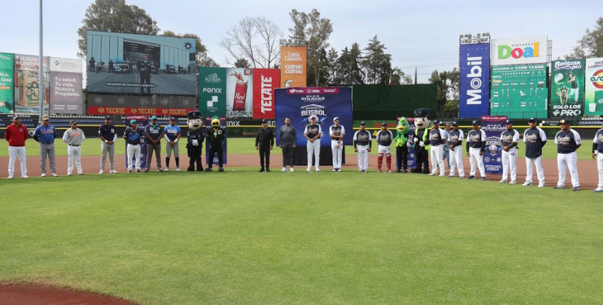 PEPE CHEDRAUI PROTAGONIZA PARTIDO AMISTOSO DE BÉISBOL ENTRE POLICÍAS