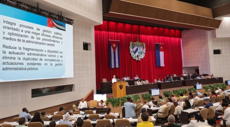 REESTRUCTURACIÓN DE ORGANISMOS PÚBLICOS EN CUBA