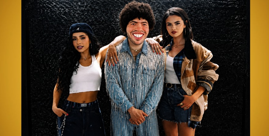 SELENA GOMEZ, BENNY BLANCO Y BECKY G ARRASARON EN REDES CON SU ATRACÓN DE BURRITOS