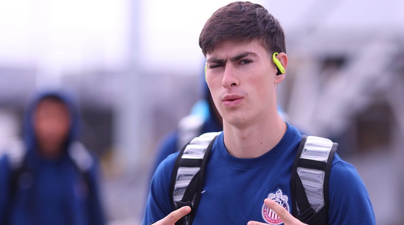 SI ‘HORMIGA’ ABANDONA CHIVAS, NO HABRÁ OTRO DELANTERO
