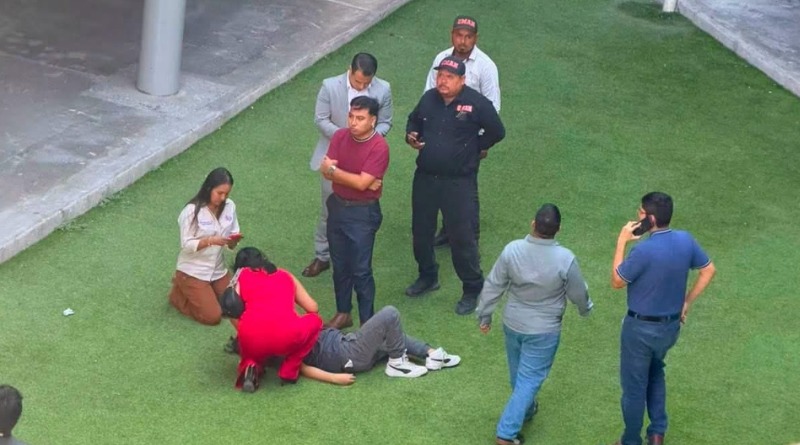 TERCERA PLANTA DE UNIVERSIDAD DE REYNOSA: CAÍDA DEJA PERSONA CON LESIONES GRAVES