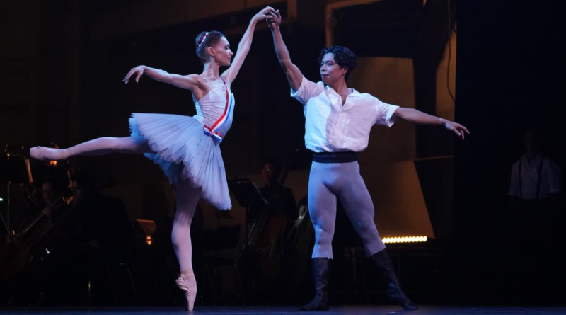 TRIUNFO Y LLENO TOTAL EN GALA DE DANZA PUEBLA