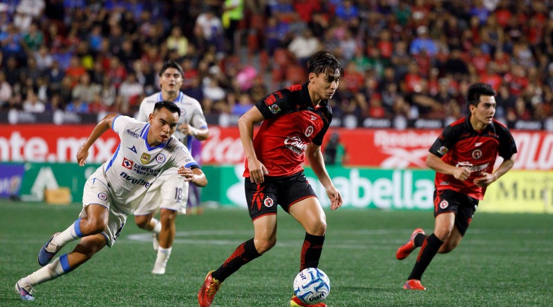 XOLOS DERROTA A CRUZ AZUL Y SIGUE INVICTO
