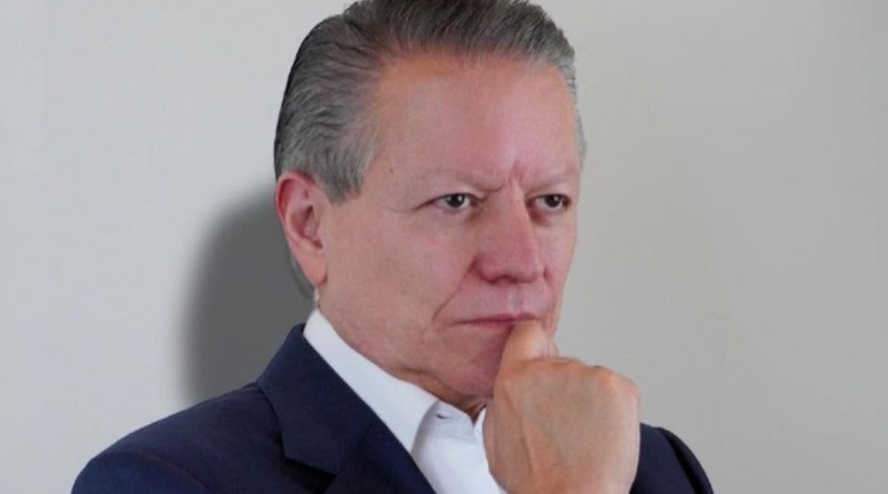 ZALDÍVAR: ORDEN DE APREHENSIÓN NO FRENA SU CANDIDATURA
