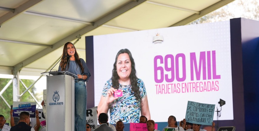 CUMPLE LIBIA DENNISE DOS AÑOS DE RESULTADOS Y CERCANÍA EN GUANAJUATO
