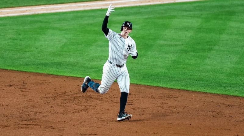 ARRASAN YANKEES CON RED SOX