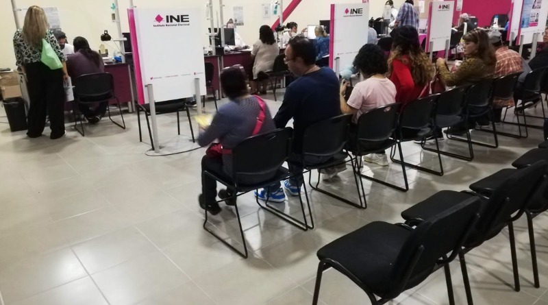 ATRÁS QUEDA EL COLOR ROSA PARA EL INE