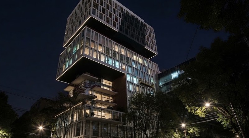BRILLA ARQUITECTURA MEXICANA EN CANADÁ