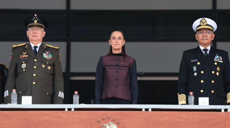 COLEGIO MILITAR MARCA 50 AÑOS DE LEALTAD Y SOBERANÍA EN TLALPAN