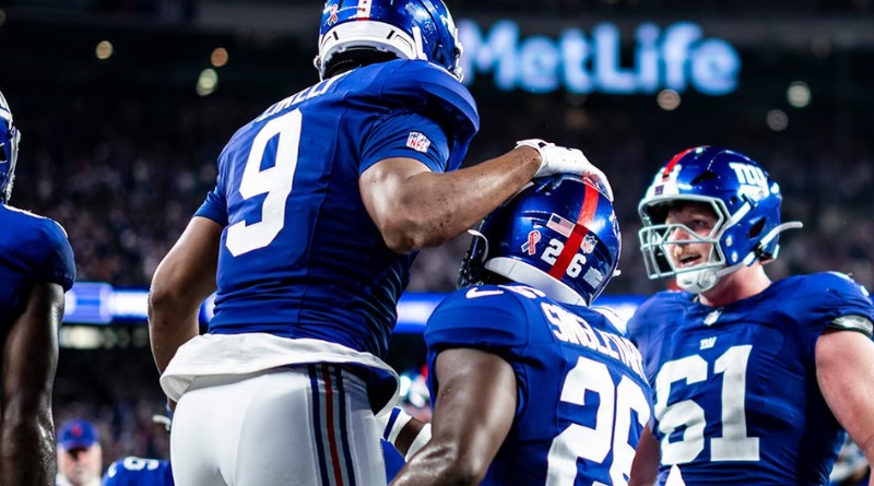 COWBOYS SUFREN DERROTA AMARGA ANTE GIANTS EN DEBUT