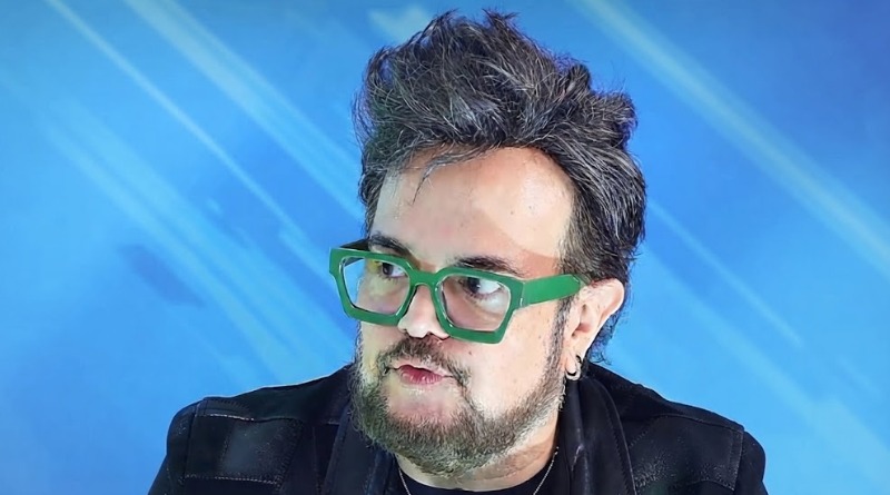 EXPLOTA ALEKS SYNTEK CONTRA EL PÚBLICO