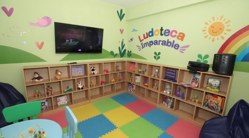 INAUGURA ALCALDE SERVICIOS PARA MUJERES