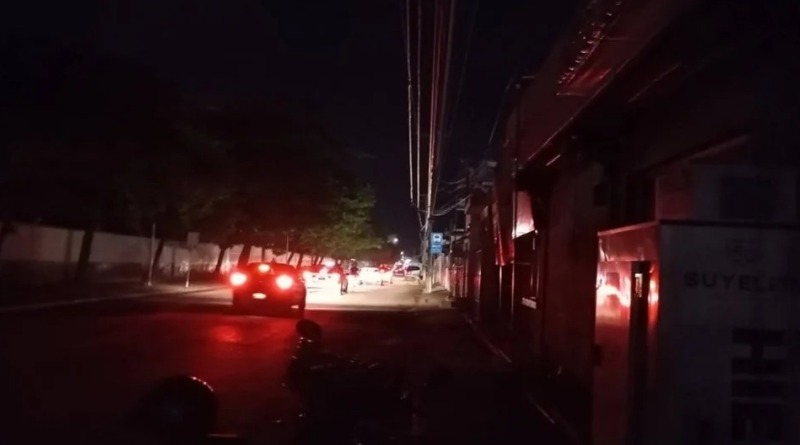 LOS APAGONES GOLPEAN A YUCATÁN, QR Y CHIAPAS