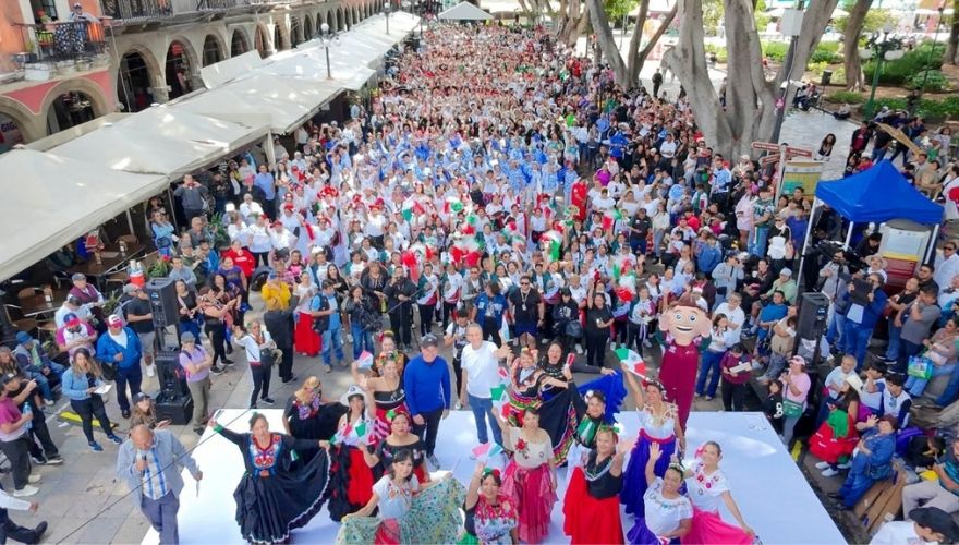 PEPE CHEDRAUI ESTIMULA LA ACTIVACIÓN FÍSICA TRICOLOR