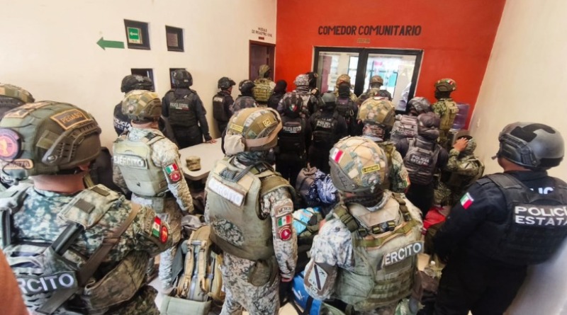 POBLADORES RETIENEN A MILITARES