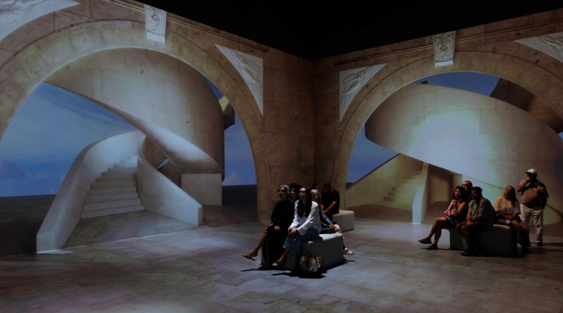 SANTANDER RECIBE A GELMAN ENTRE ARTE Y DISPUTA