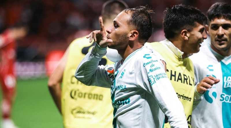 SANTOS SORPRENDE Y VENCE AL LÍDER