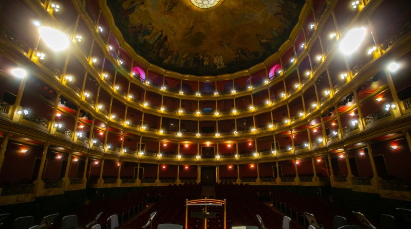TEATRO DEGOLLADO A 160 AÑOS: CRÓNICAS QUE PERMANECÍAN OCULTAS