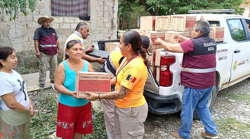 RESTABLECEN CAMINOS Y SERVICIOS EN VERACRUZ
