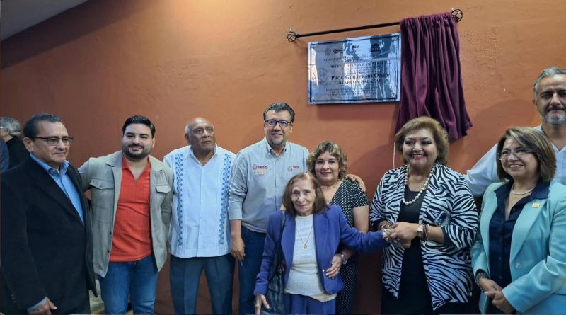 HONRAN AL COATEPECANO GUILLERMO O. ALARCÓN