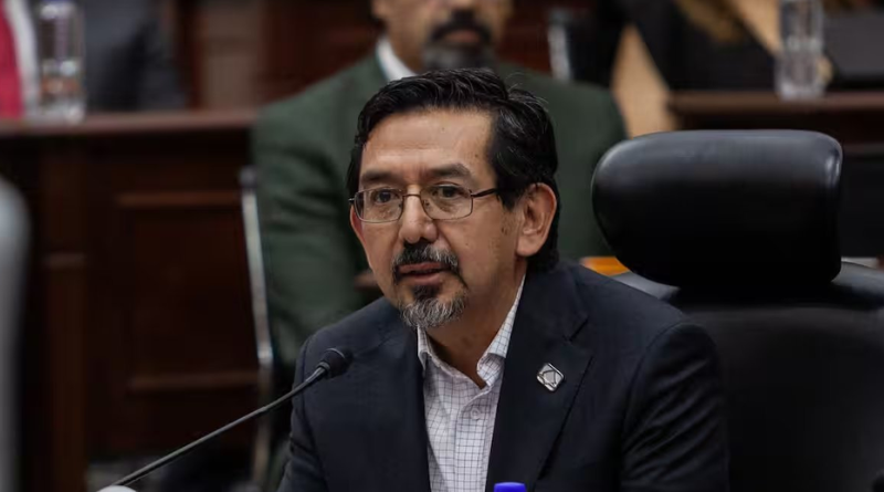 CUESTIONAN PERFIL DE NUEVO CONSEJERO ELECTORAL