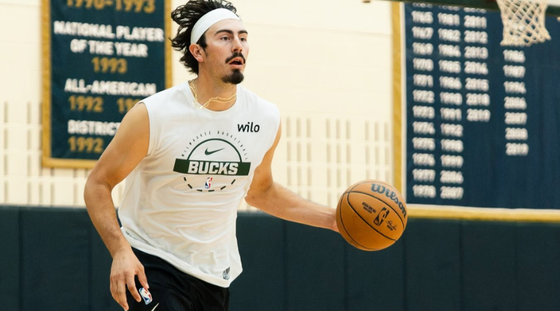 JAIME JÁQUEZ BRILLA CON LOS BUCKS