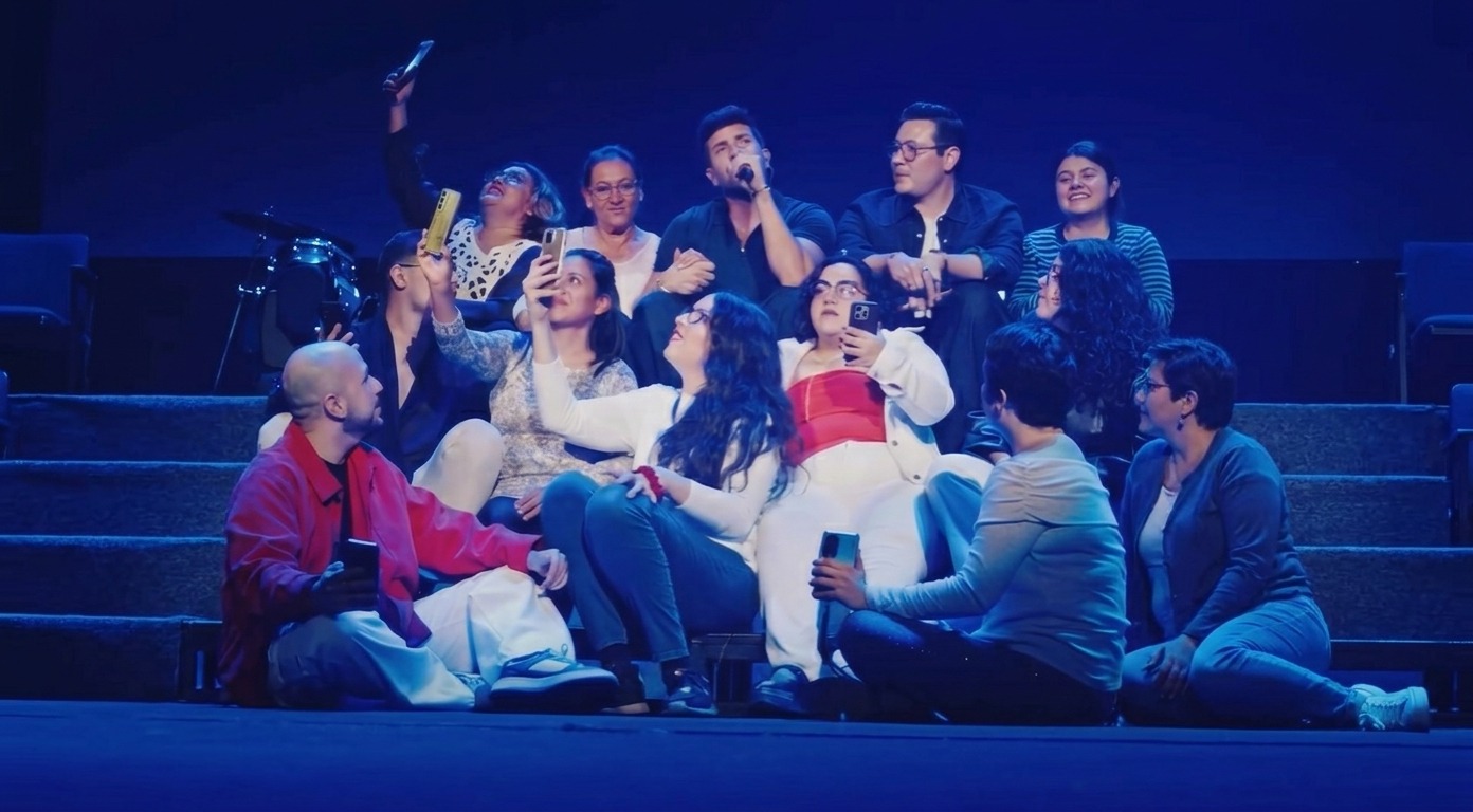 PABLO ALBORÁN CERCA DE SUS FANS