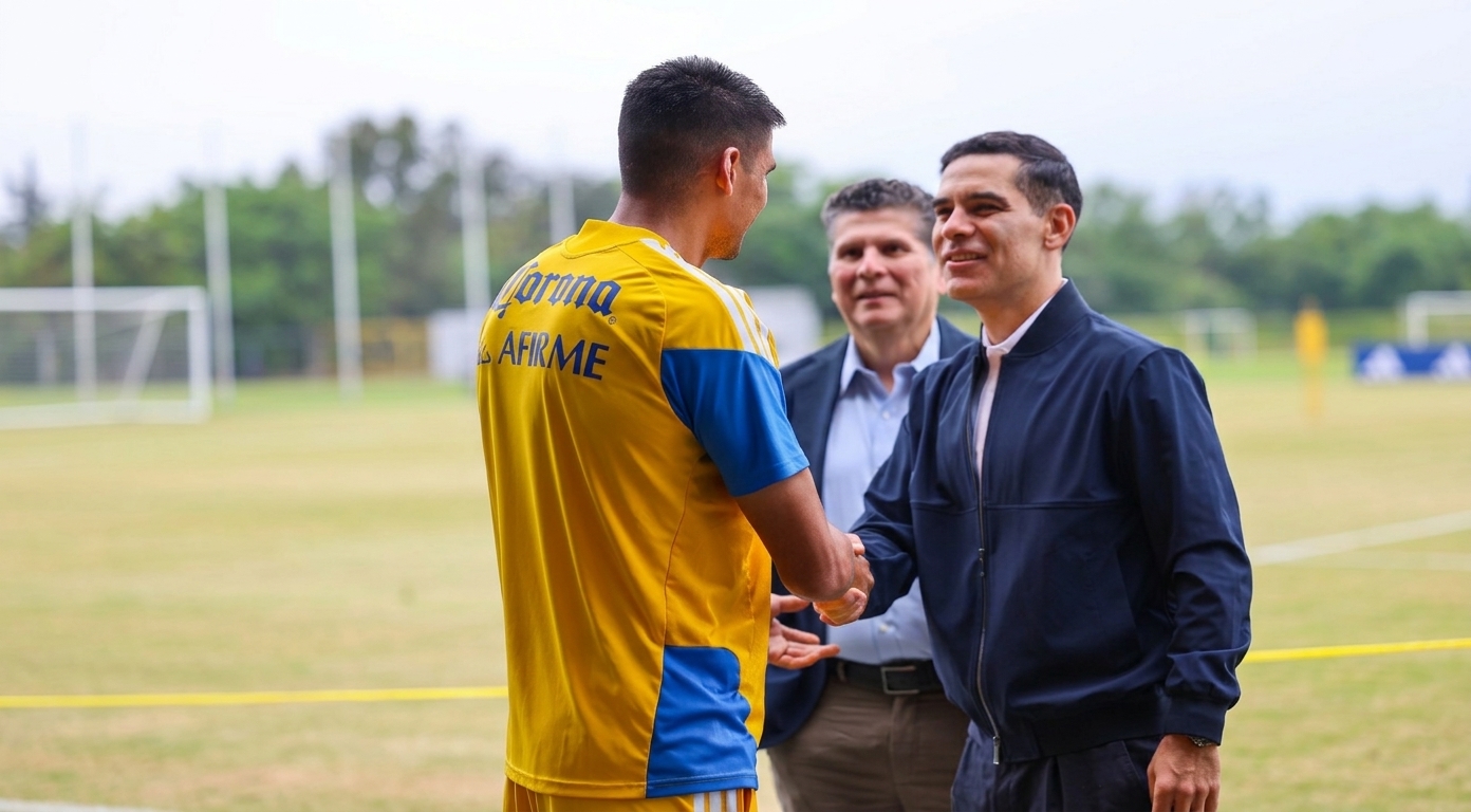 RAFAEL MÁRQUEZ VISITA PRÁCTICA DE TIGRES