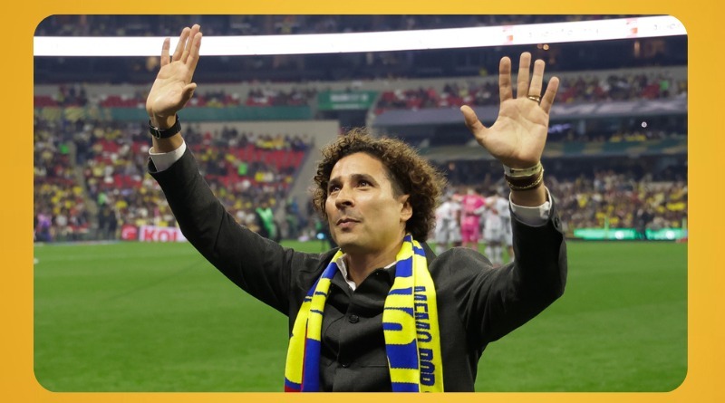 RECIBE GUILLERMO OCHOA EMOTIVO HOMENAJE DEL AMÉRICA