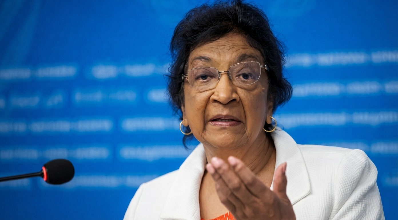 RECIBE NAVI PILLAY PRESTIGIOSO NOBEL PAZ